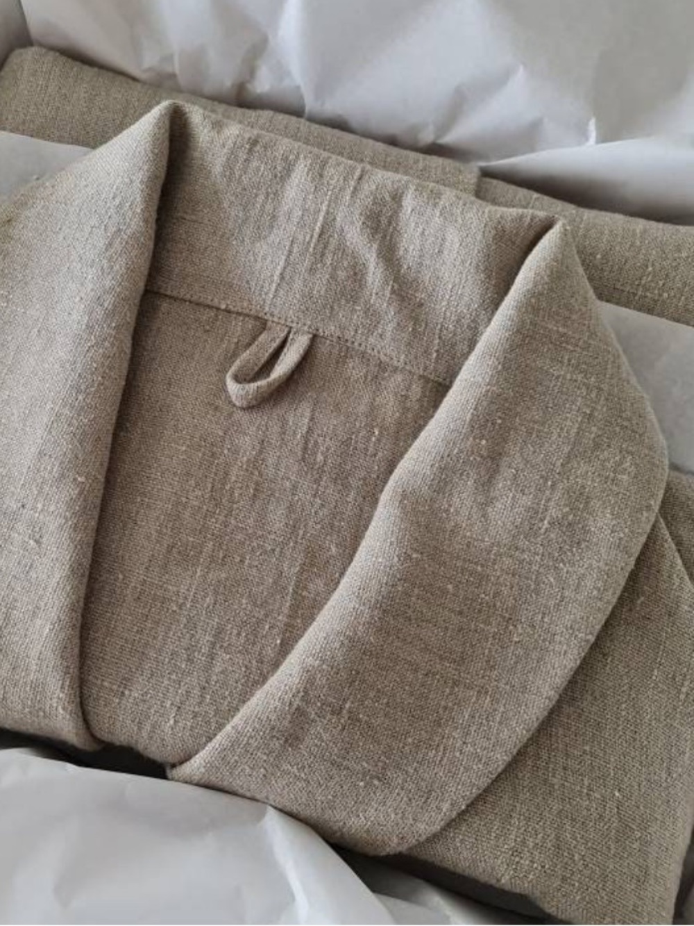 The Raw Linen Robe - Picture 6 of 12